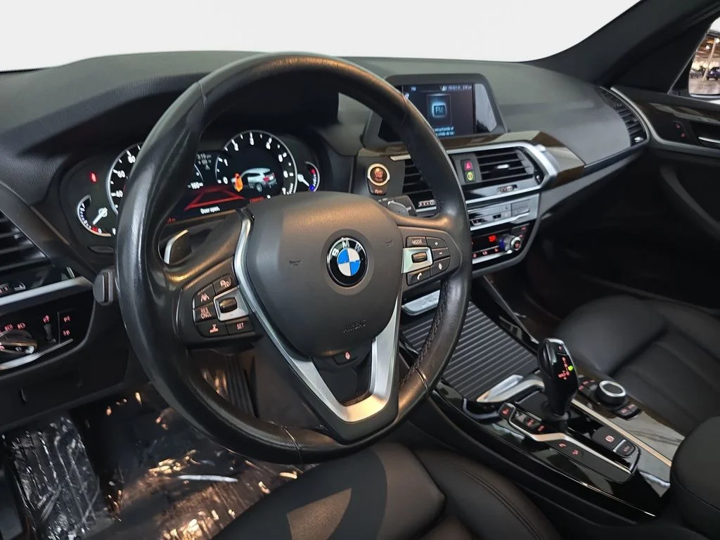Used 2019 Silver BMW xDrive30i image 19