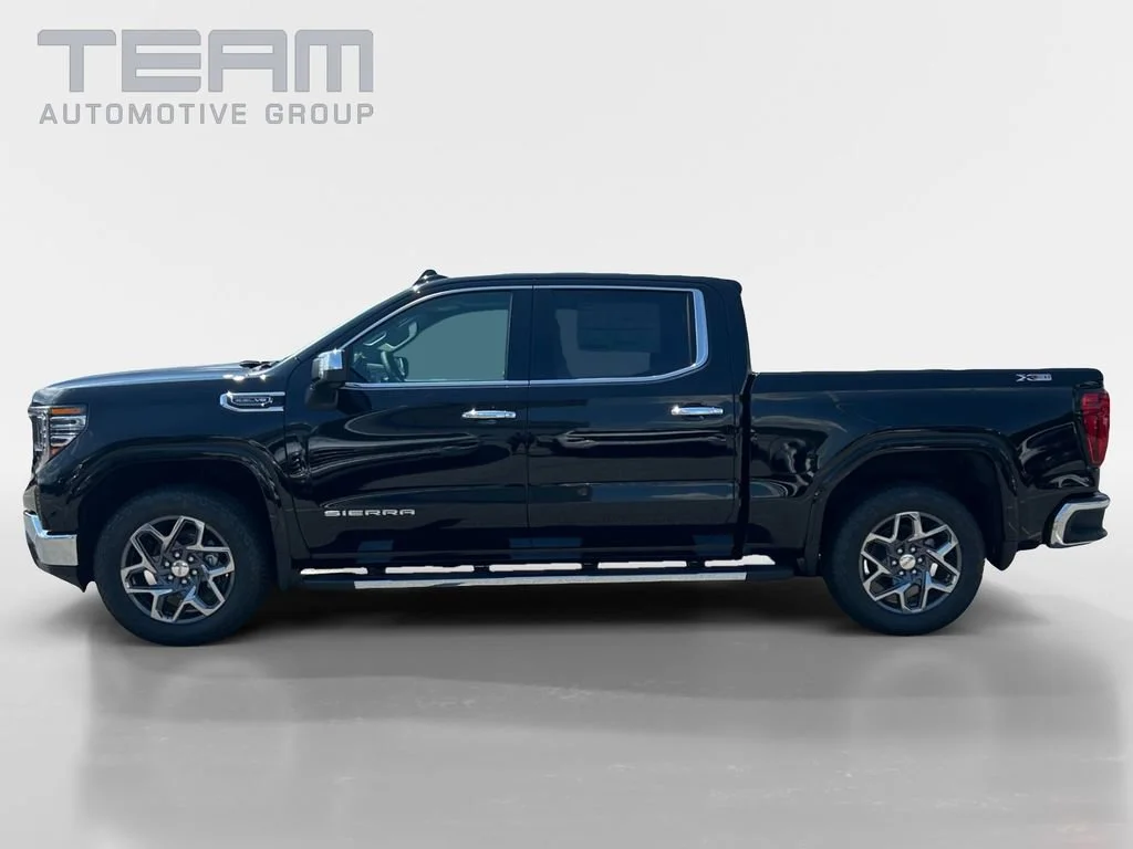 New 2026 Onyx Black GMC SLT image 4