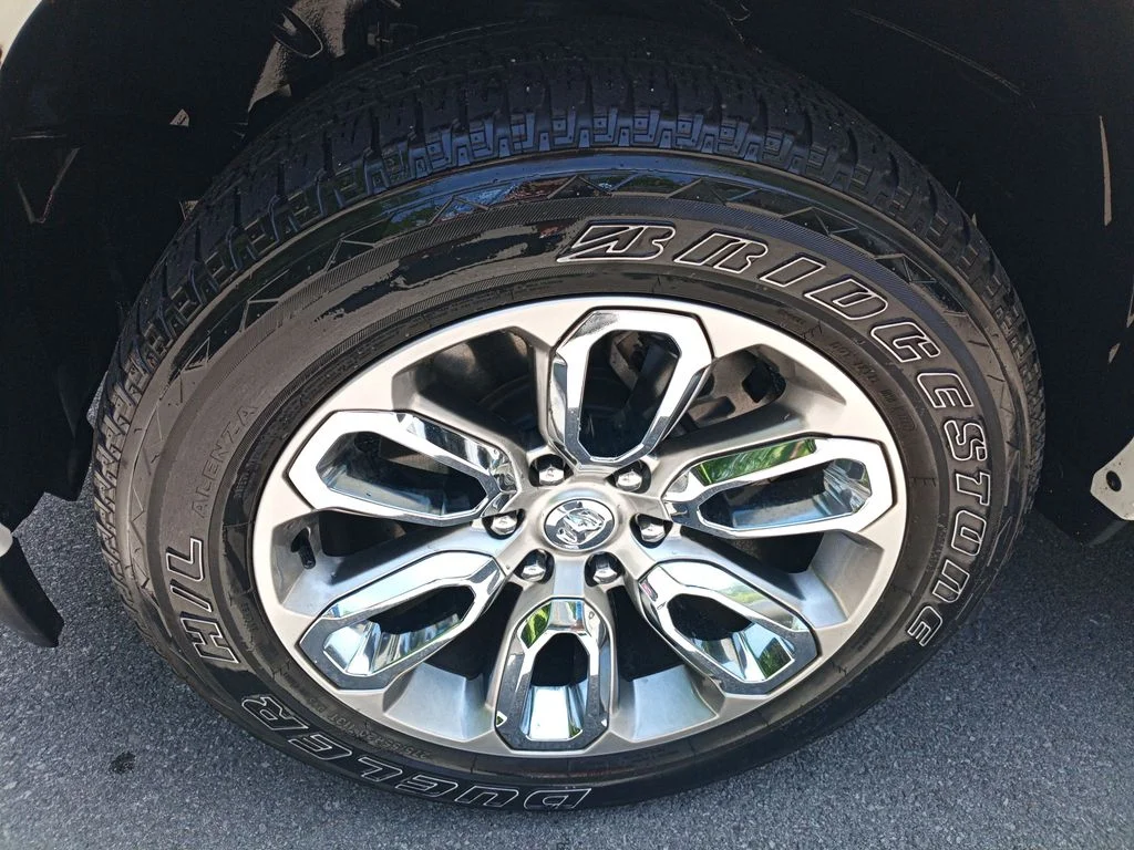 Used 2022 White Ram Laramie image 28