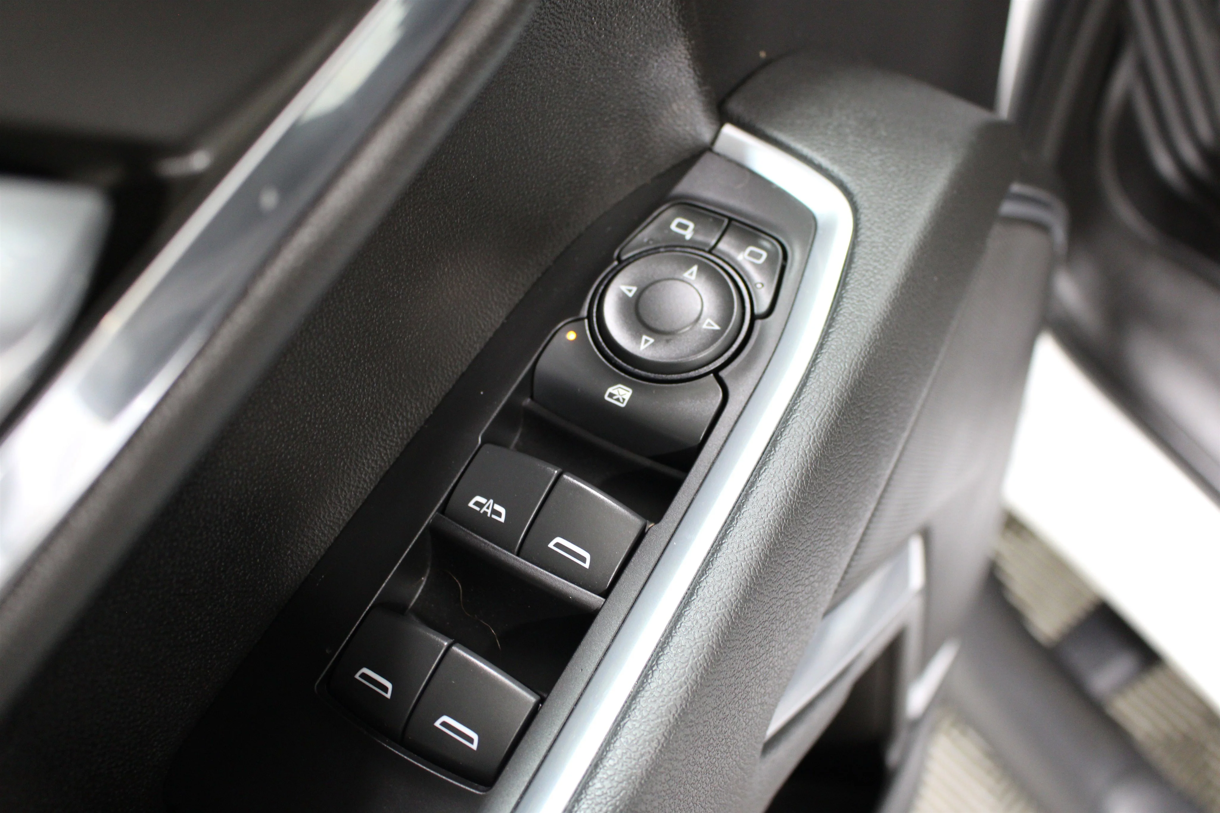 2023 Chevrolet Silverado 1500 RST - Photo 7