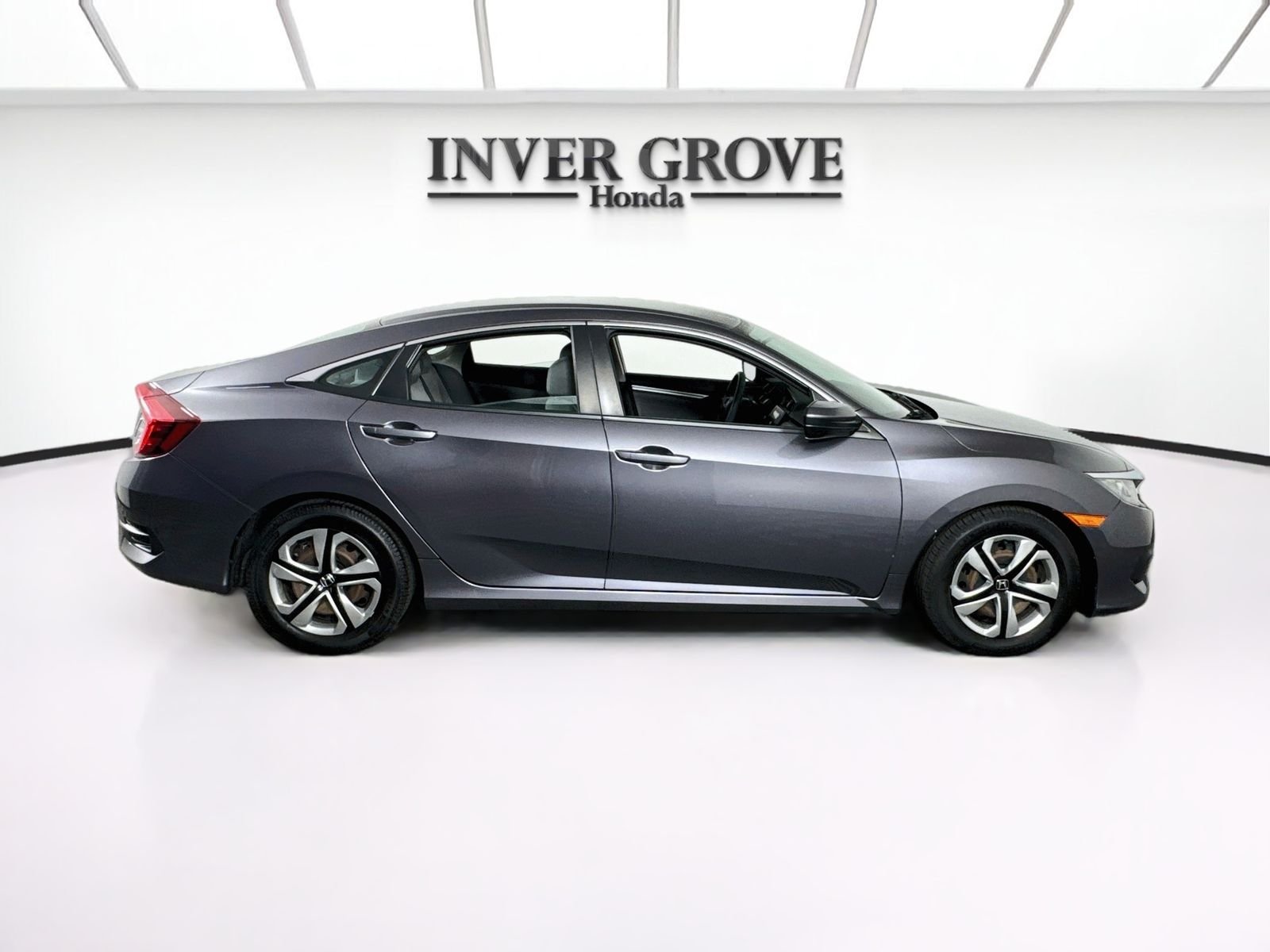 Used 2016 Modern Steel Metallic Honda LX image 4