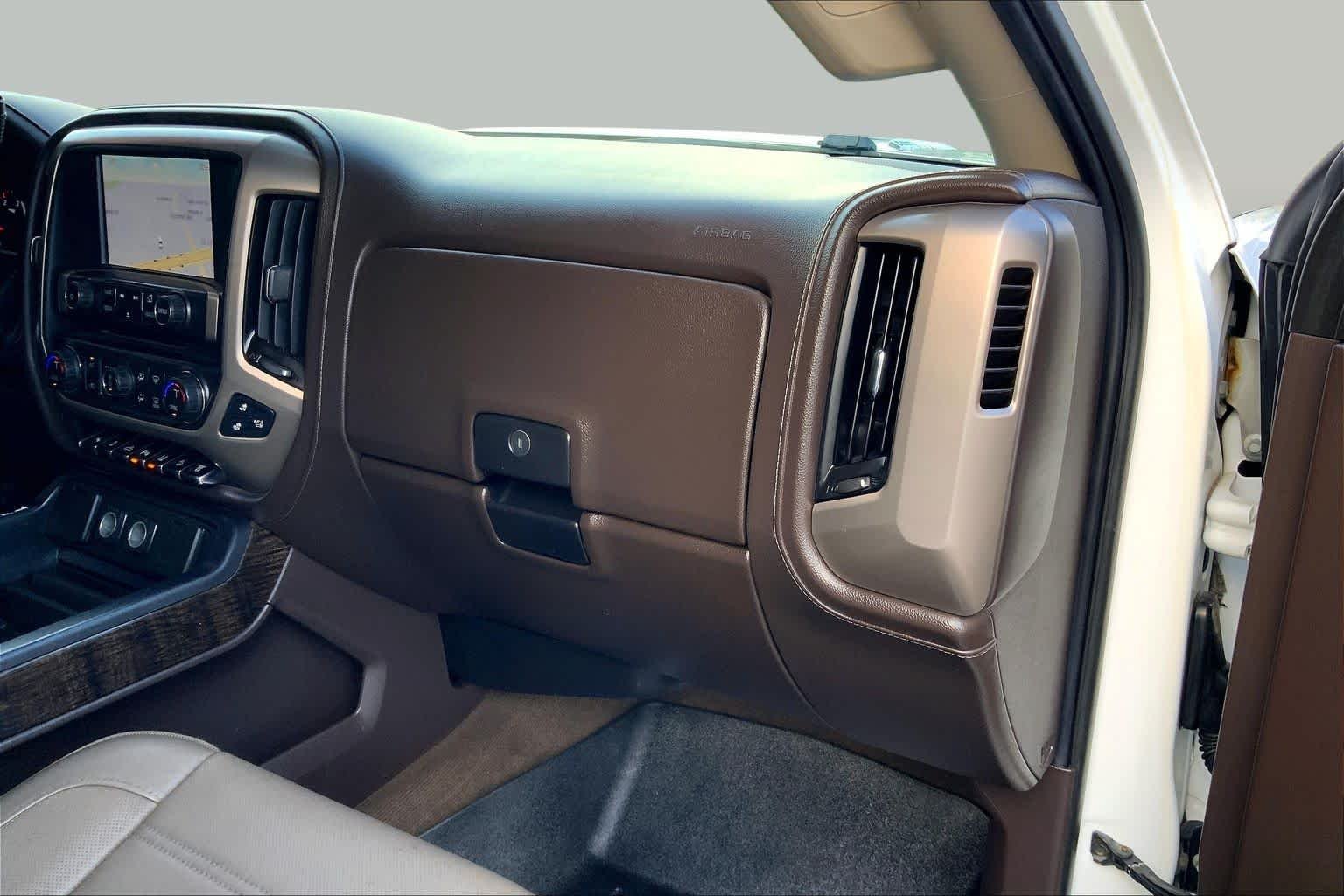 Used 2015 Summit White GMC Denali image 17