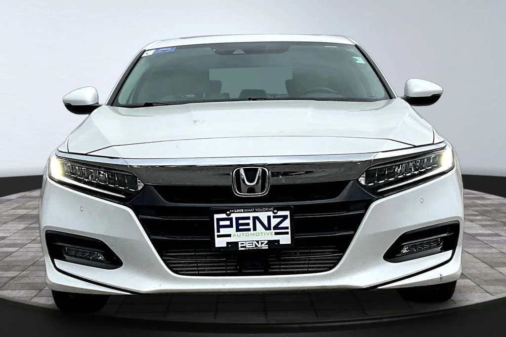 Used 2019 Honda Accord Touring with VIN 1HGCV2F96KA028464 for sale in Rochester, Minnesota