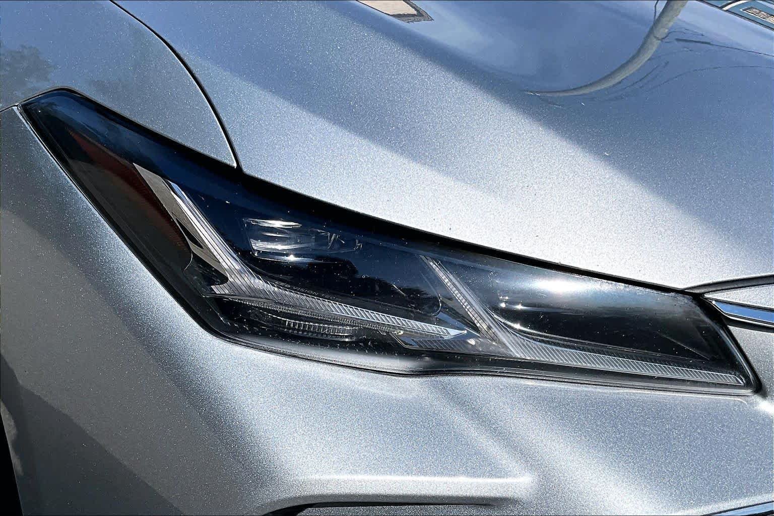 Used 2021 Celestial Silver Metallic Toyota Hybrid Limited image 28