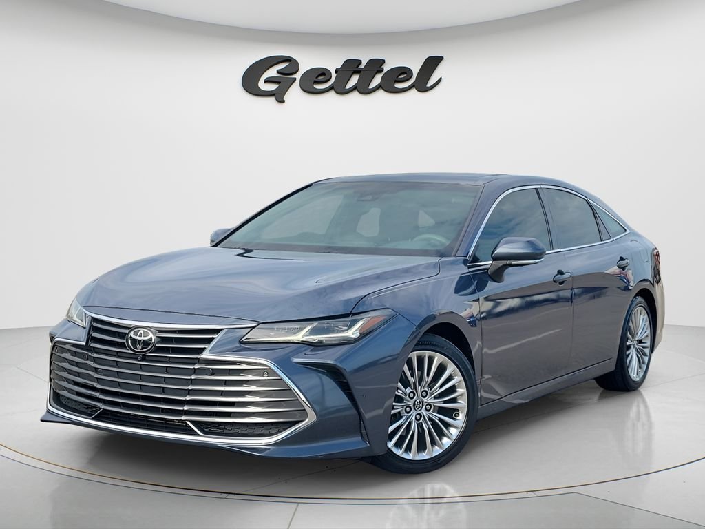 2020 Toyota Avalon Limited's photo