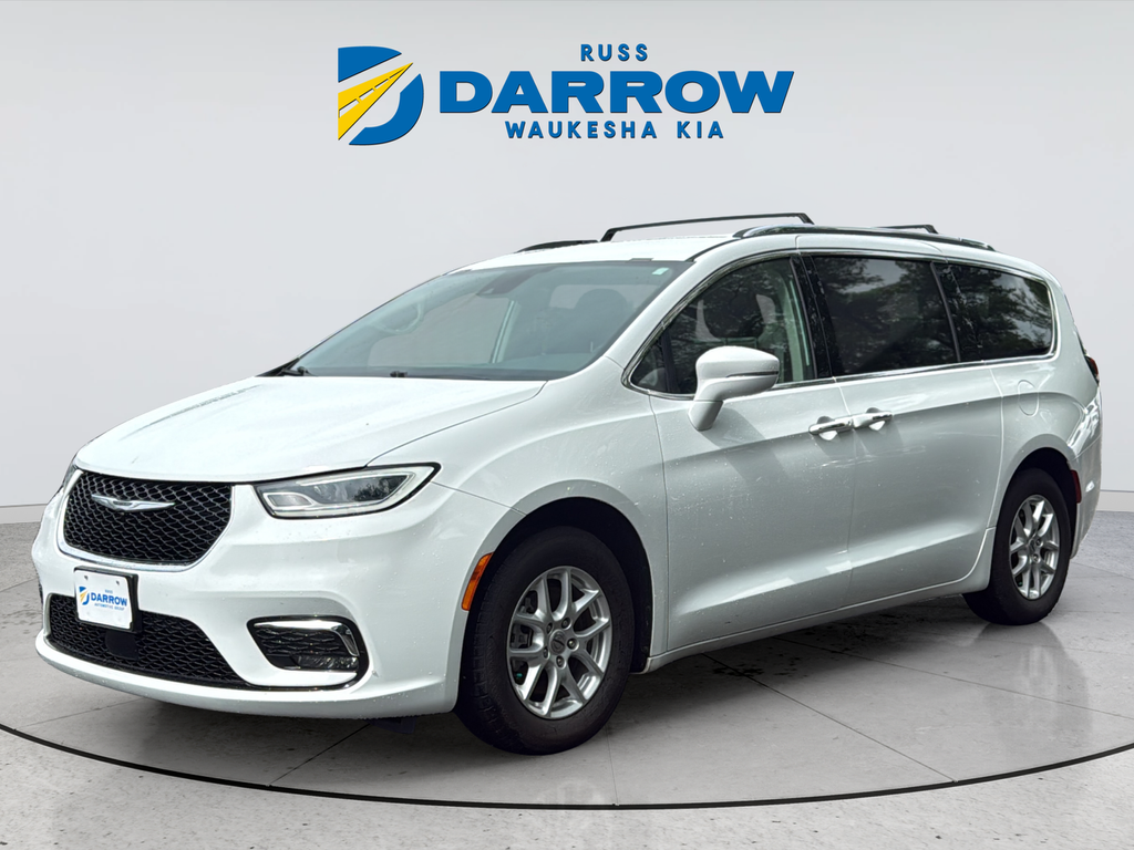 Used 2021 White Chrysler Touring L image 1