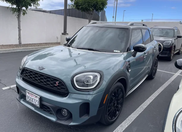 2024 MINI Countryman Cooper S's photo