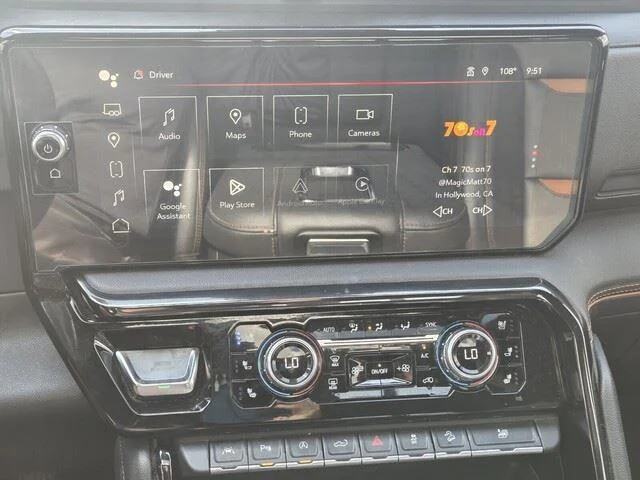 Used 2022 Titanium Rush Metallic GMC AT4 image 18