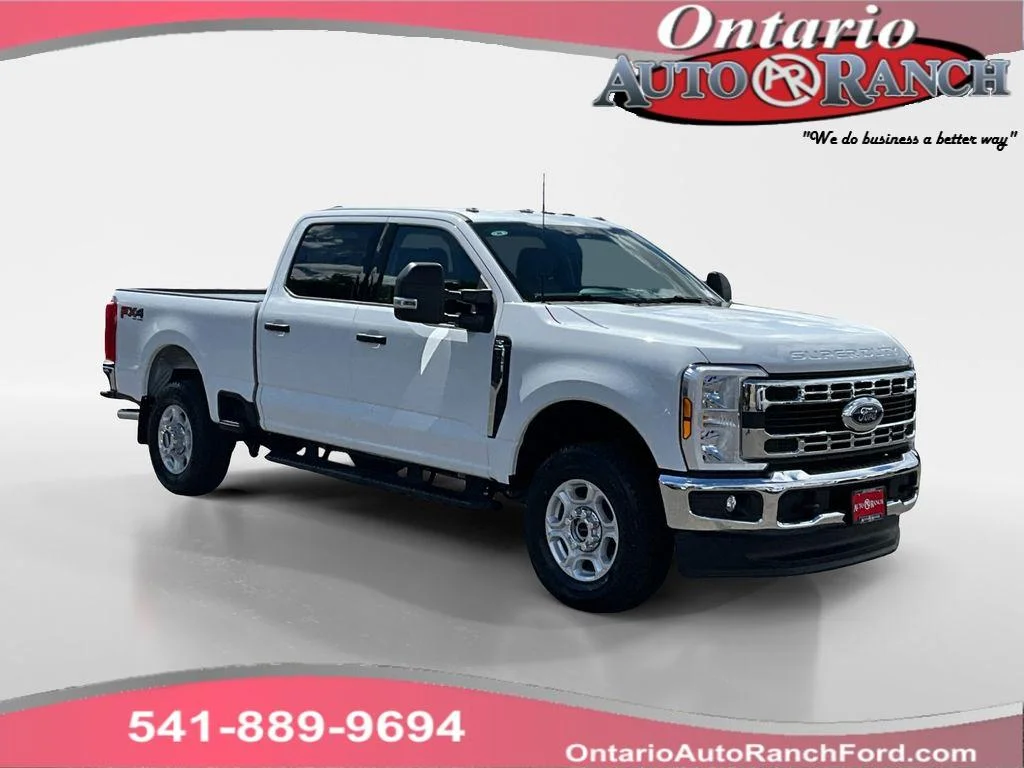 New 2026 Oxford White Ford XLT image 1