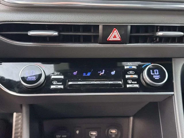 Certified Used 2022  Hyundai SEL Plus image 23