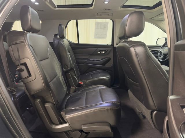 Used 2018 GRAPHITE METALLIC Chevrolet LT Leather image 38