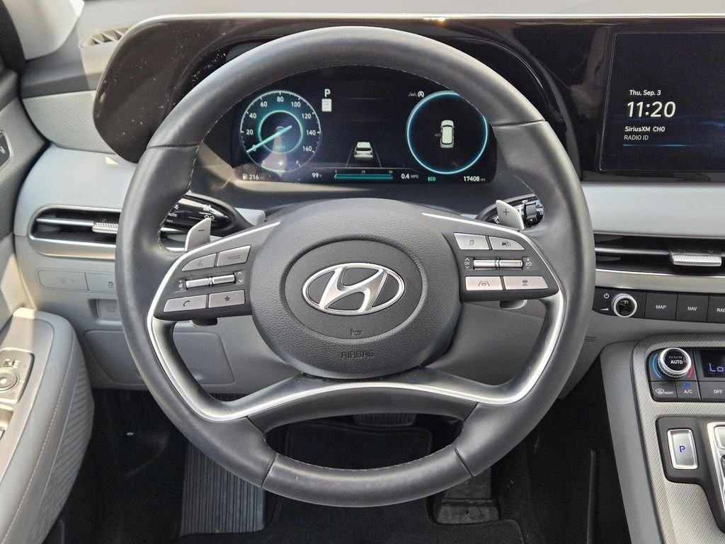 Certified Used 2025 Gray Hyundai SEL Premium image 22