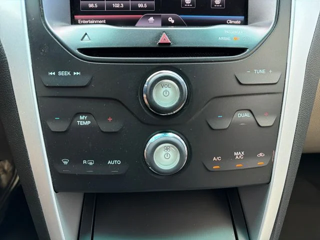 Used 2015 White Ford XLT image 14