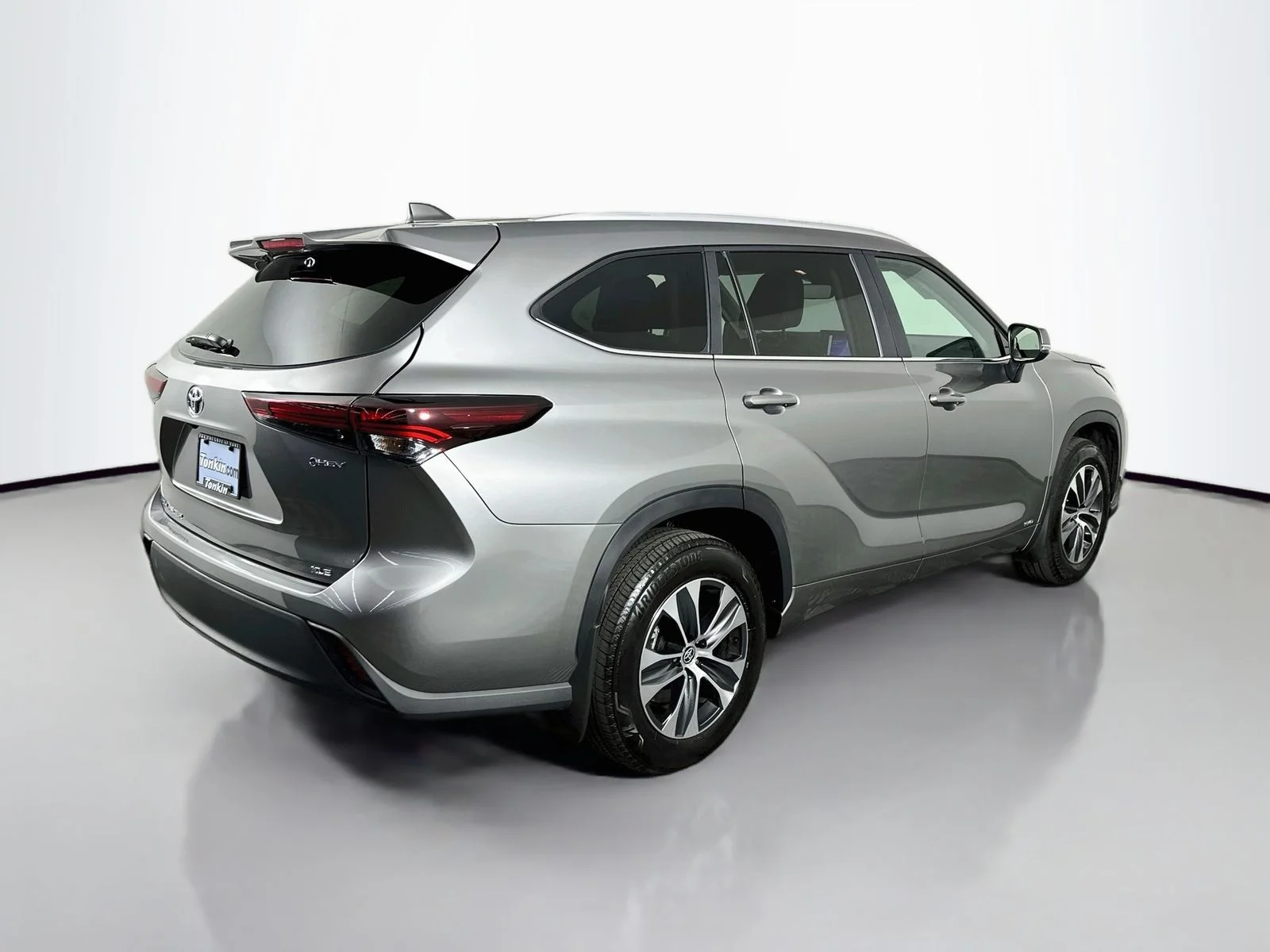 Certified Used 2026 Gray Toyota XLE image 7