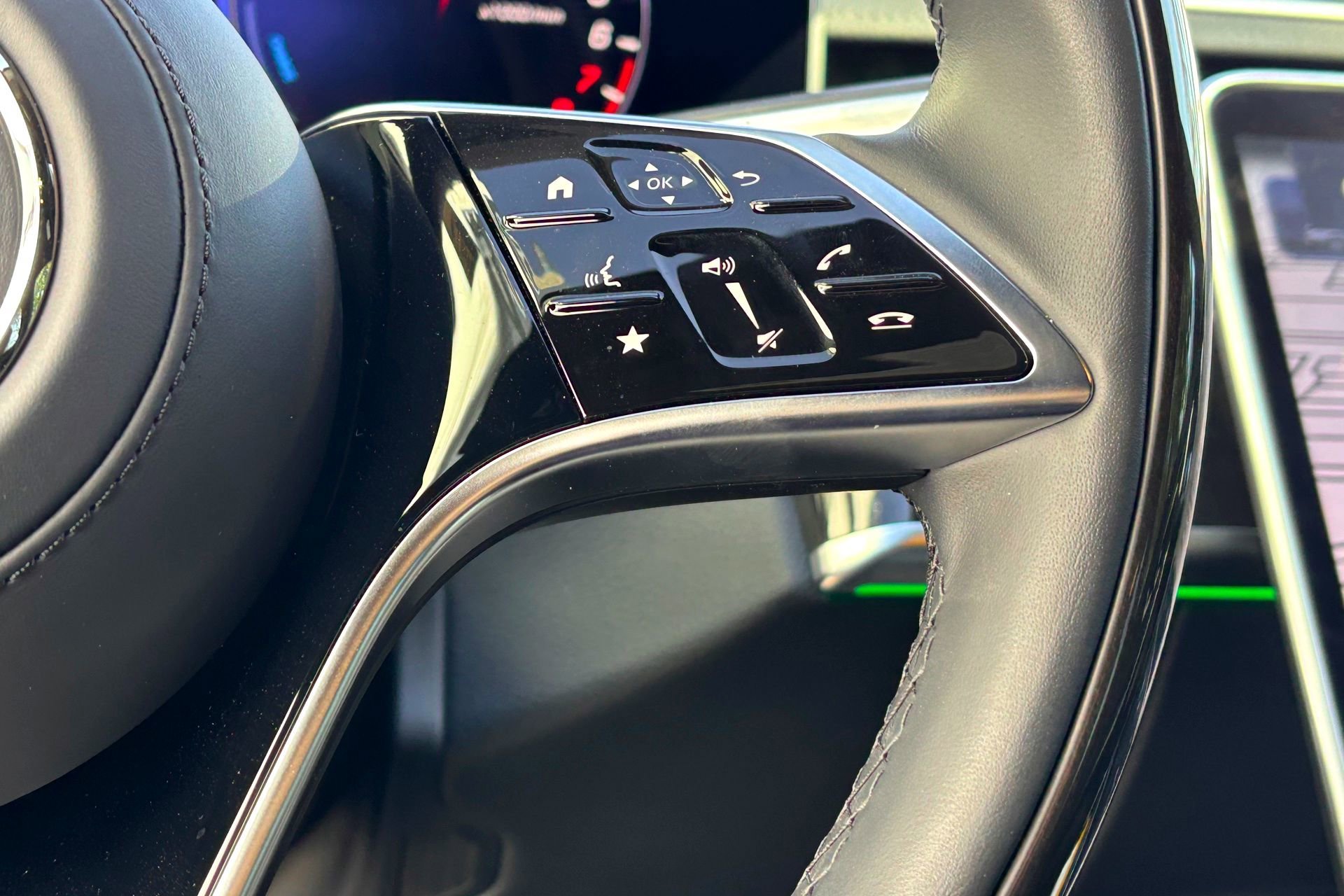 2025 Mercedes-Benz S-Class S 580e - Photo 12