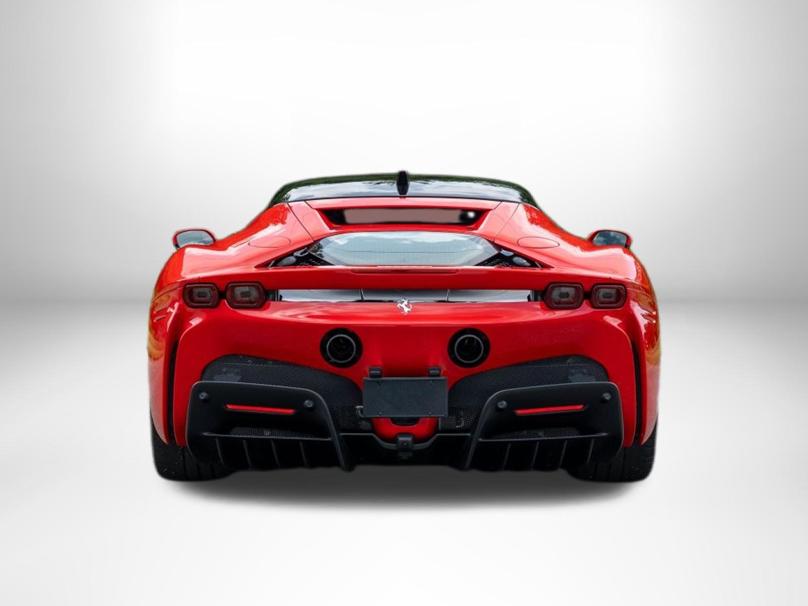 Used 2022  Ferrari  image 8