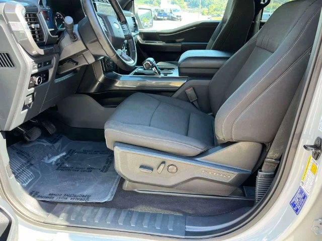 Used 2023 Avalanche Ford XLT image 28