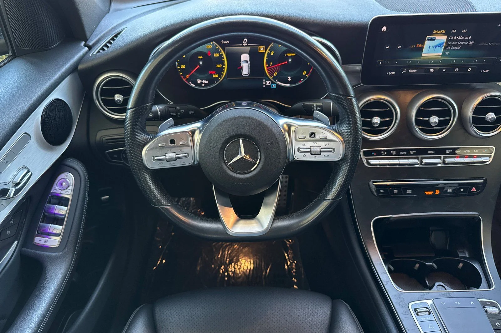 Used 2022 Black Mercedes-Benz GLC 300 image 16