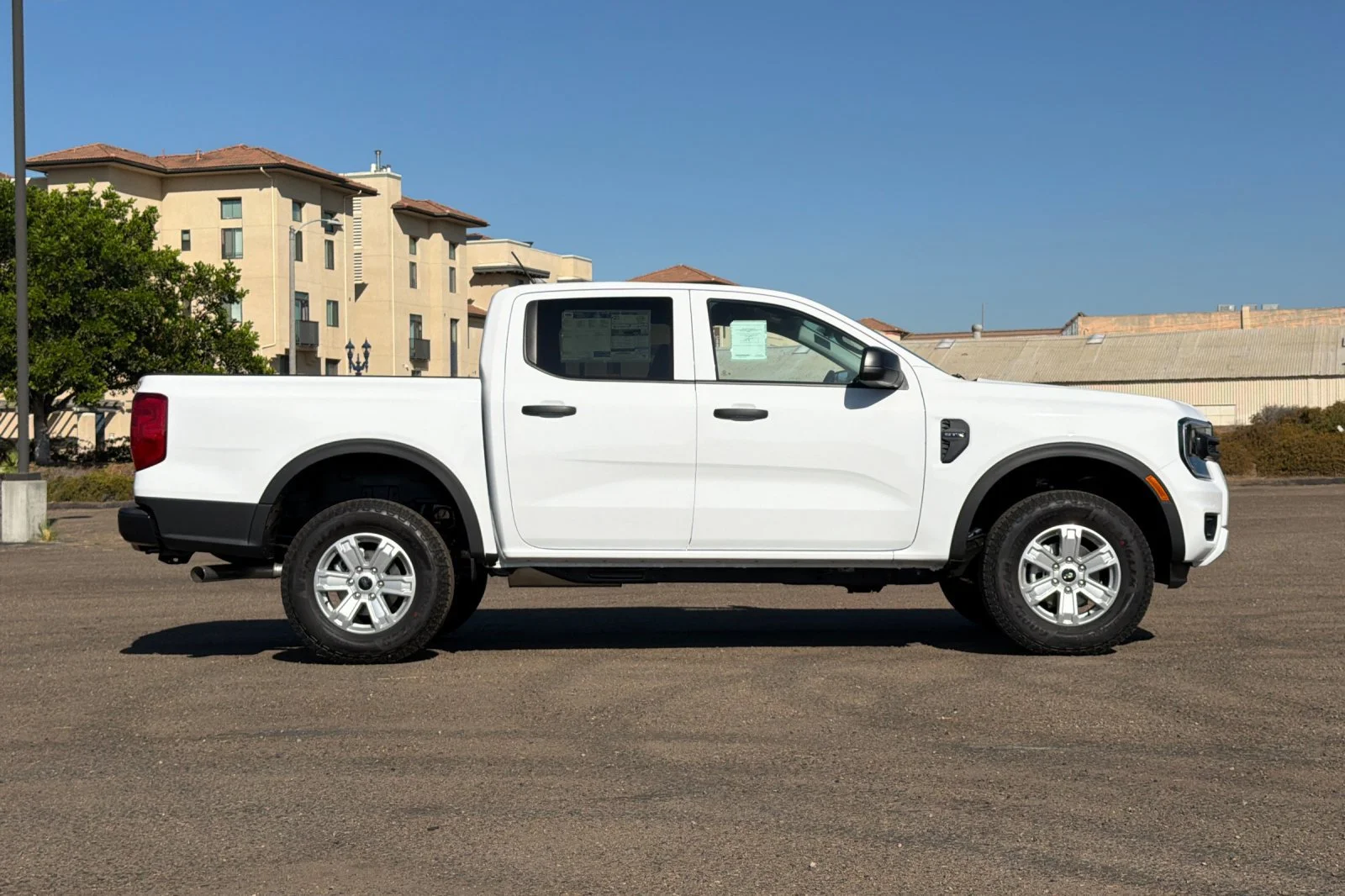 New 2026 Oxford White Ford XL image 2