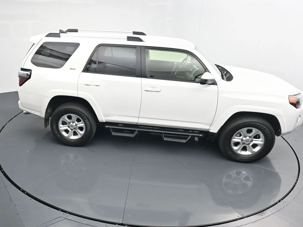 Used 2023 White Toyota SR5 image 17