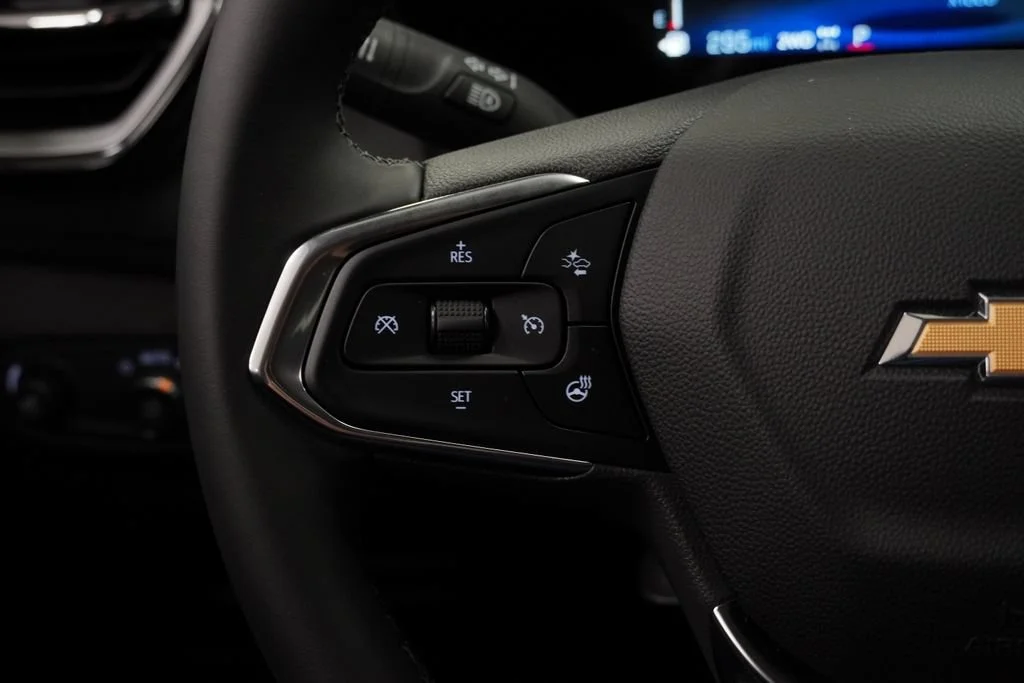 New 2026 Mosaic Black Metallic Chevrolet LT image 19