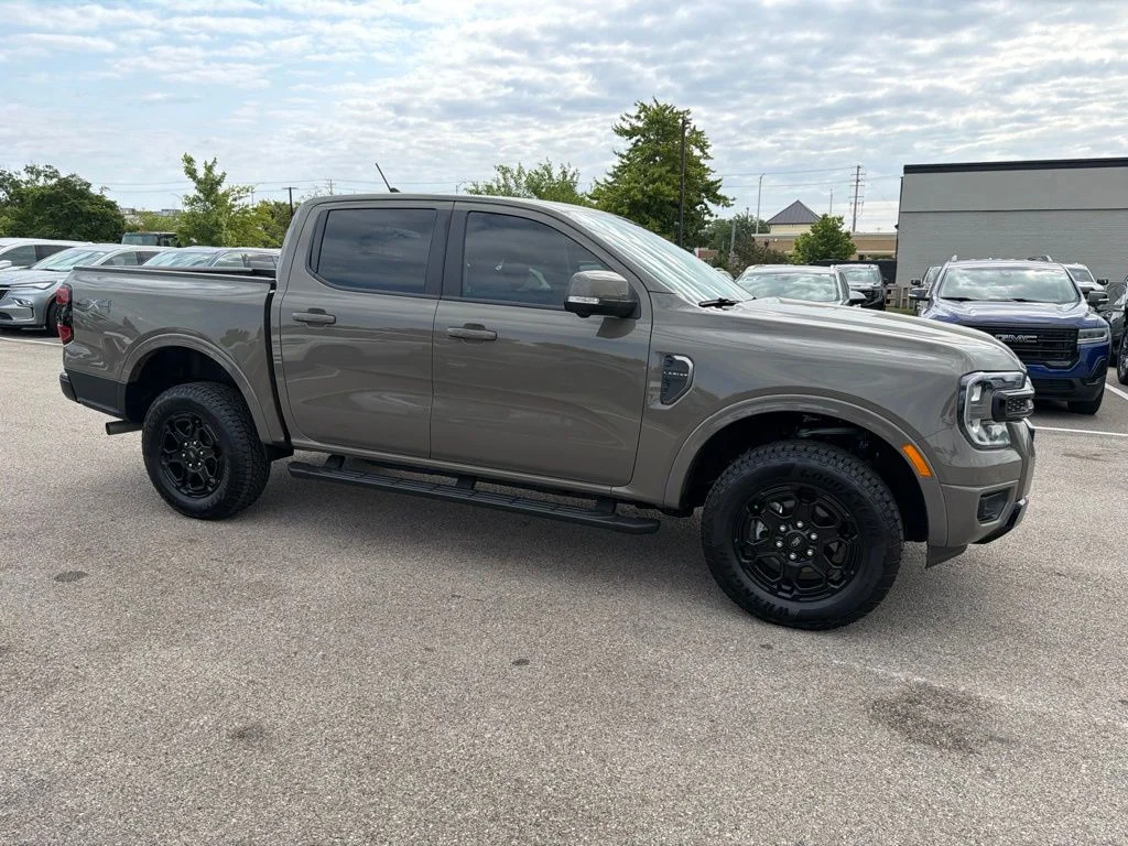 Used 2025 Gray Ford Lariat image 10