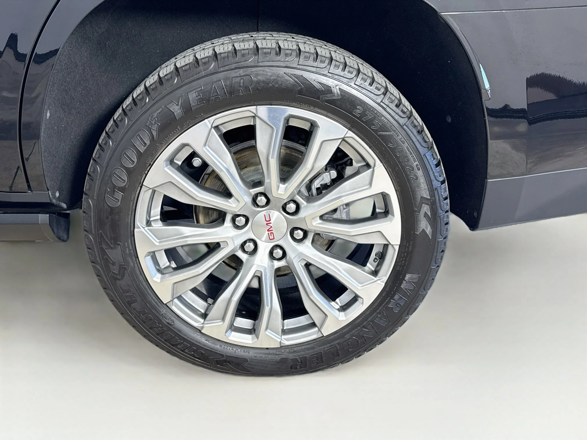 Used 2022 ONYX BLACK GMC Denali image 35
