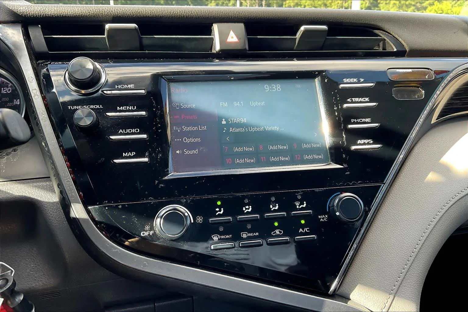 Used 2019 Galactic Aqua Mica Toyota L image 31