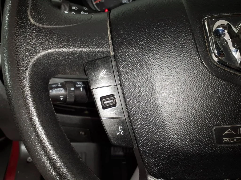 Used 2015 Red Ram High Roof image 16