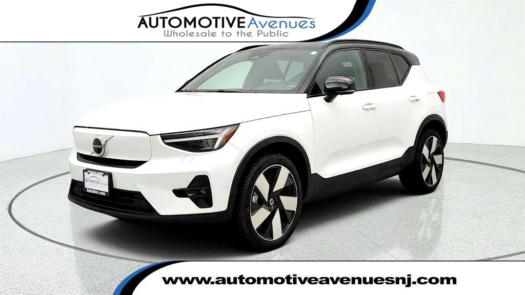 2023 Volvo XC40