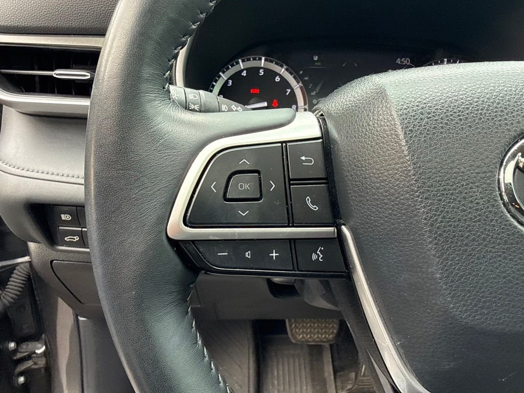 Used 2022 Magnetic Gray Metallic Toyota XLE image 10