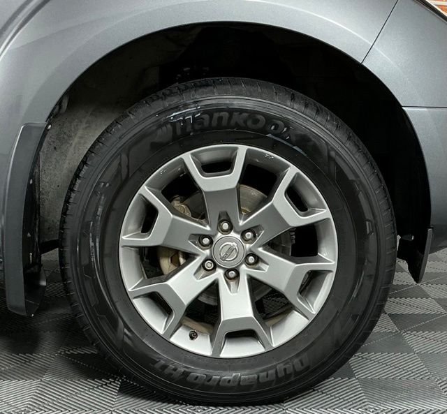 Used 2021 Gray Nissan SV image 8