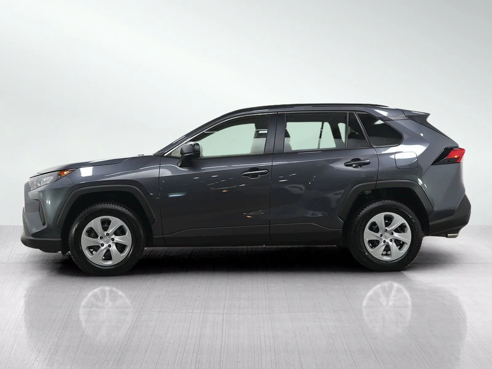 Used 2019 Toyota RAV4 LE with VIN JTMF1RFV8KD511403 for sale in Burnsville, Minnesota