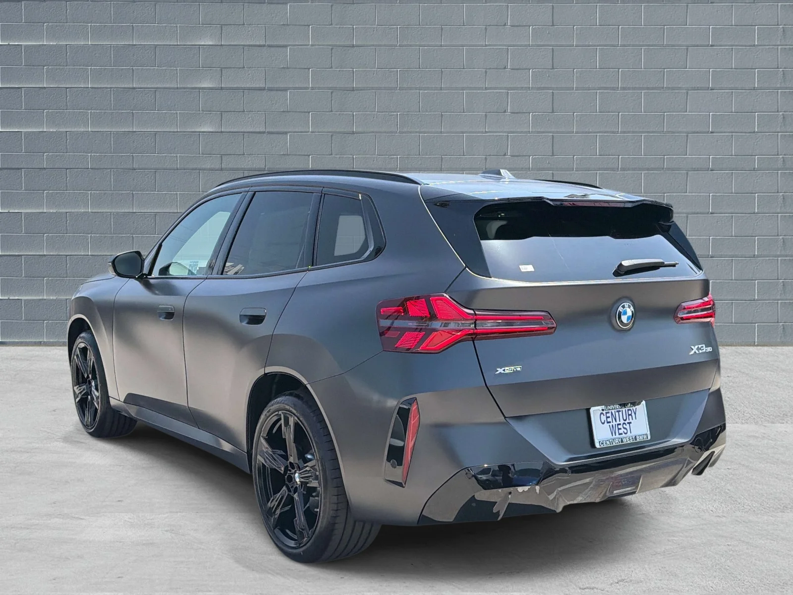 New 2026 Frozen Deep Grey BMW 30 xDrive Sports Activity Vehicle image 5