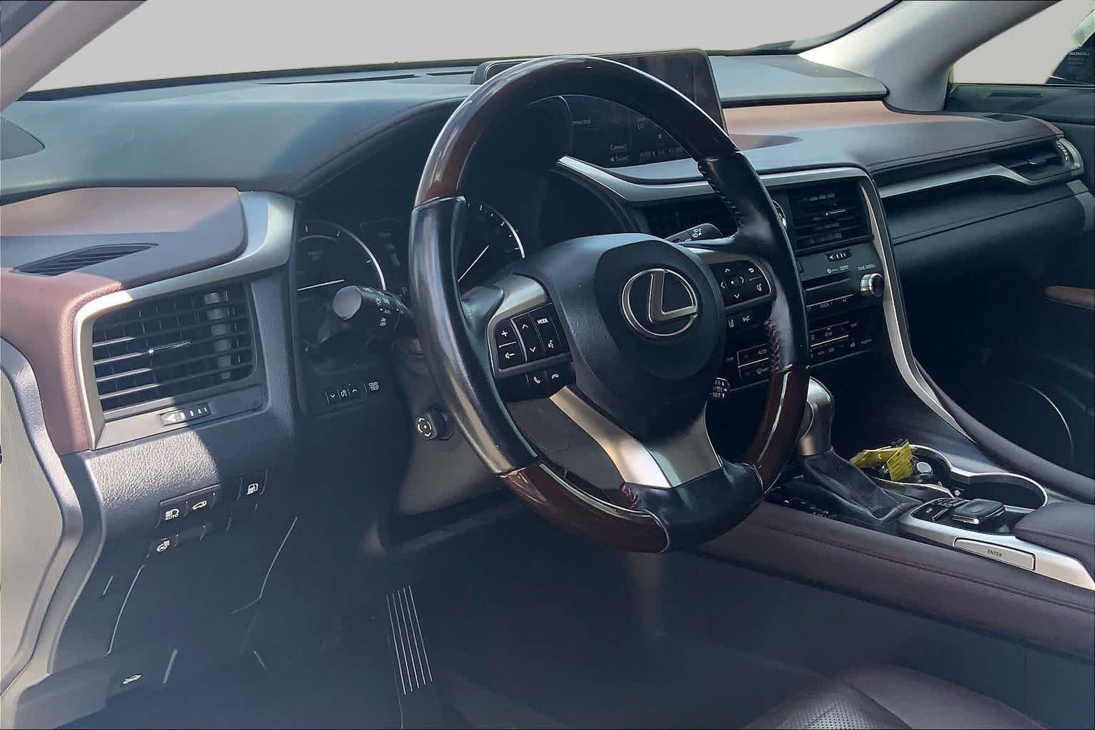 Used 2018 Eminent White Pearl Lexus  image 17