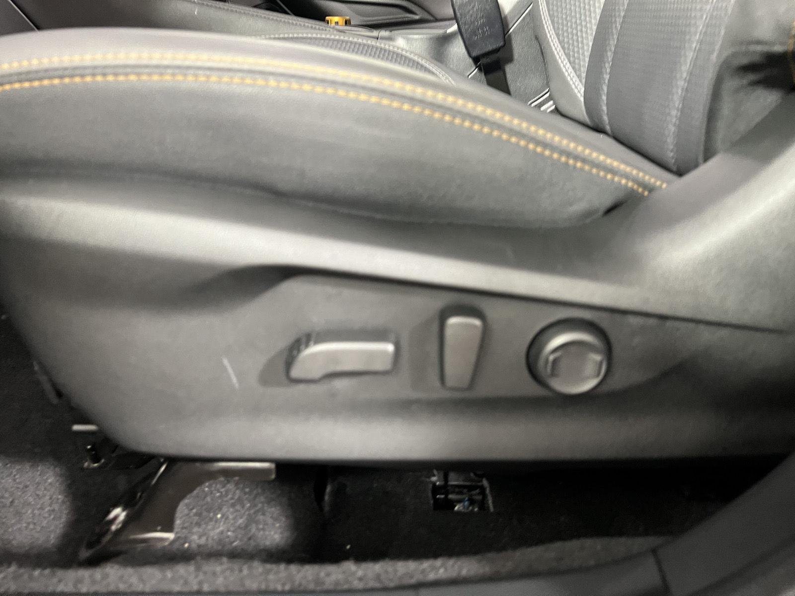 Used 2024 Geyser Blue Subaru Wilderness image 12
