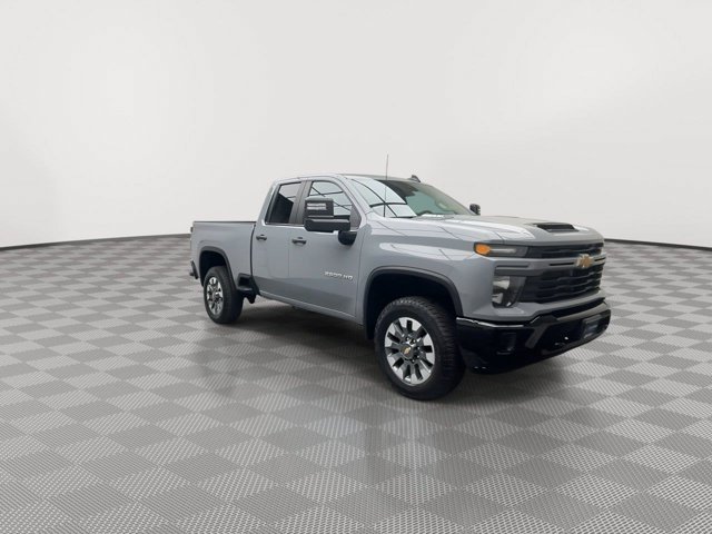 Used 2024 Slate Grey Metallic Chevrolet Custom image 34