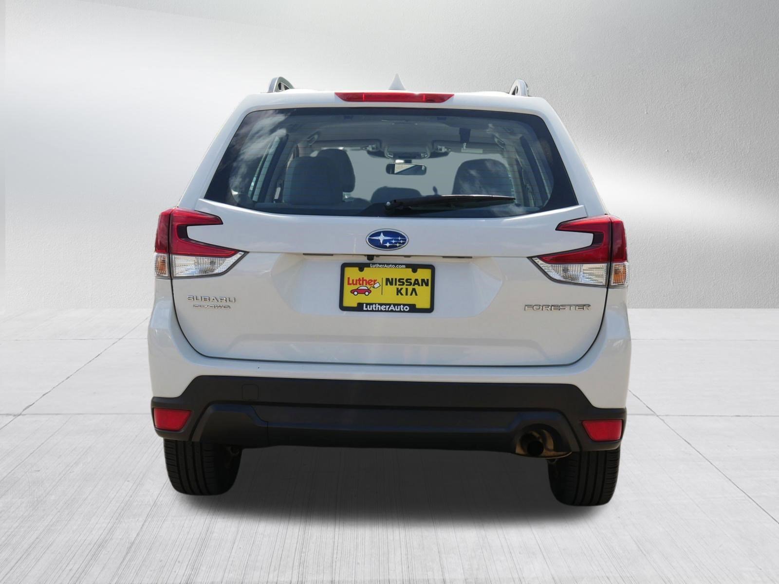 Used 2022 Crystal White Pearl Subaru CVT image 6