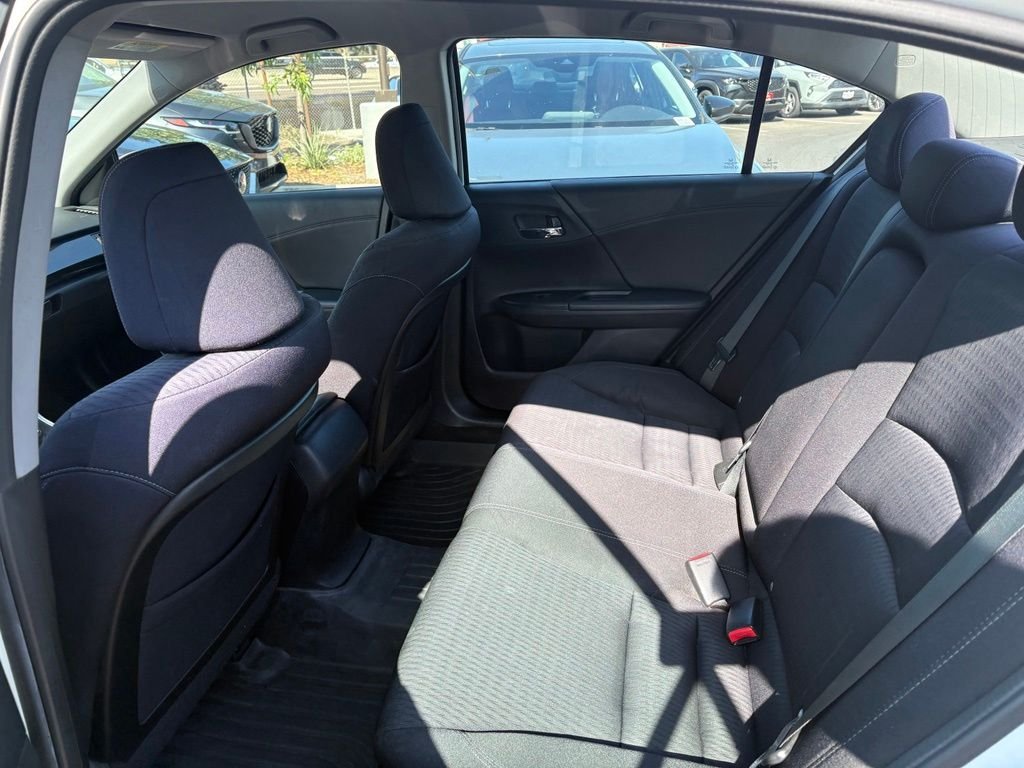 Used 2013 White Orchid Pearl Honda Sport image 12