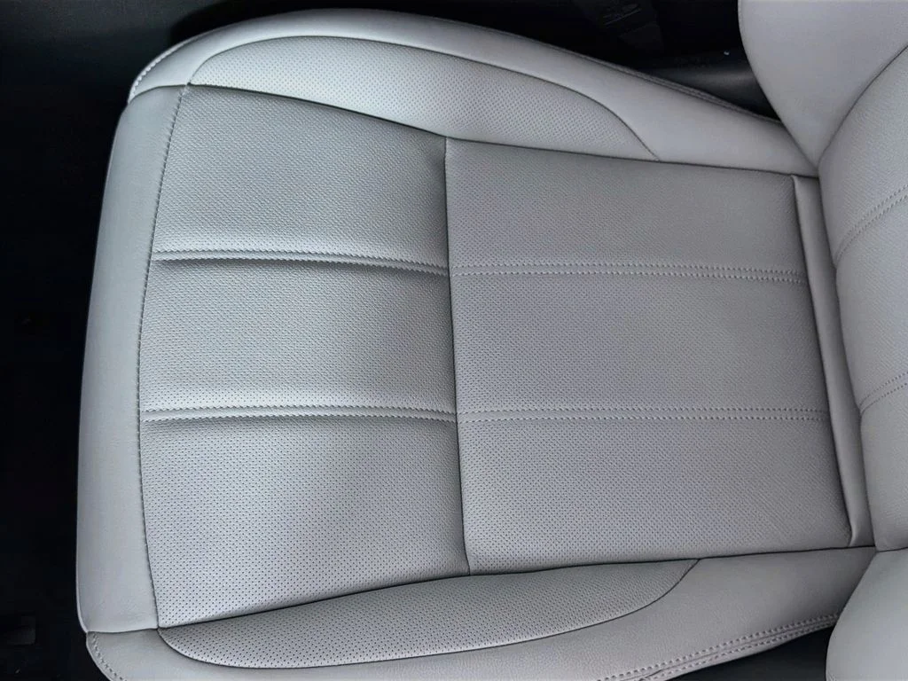 New 2026 Fuji White Land Rover S image 20