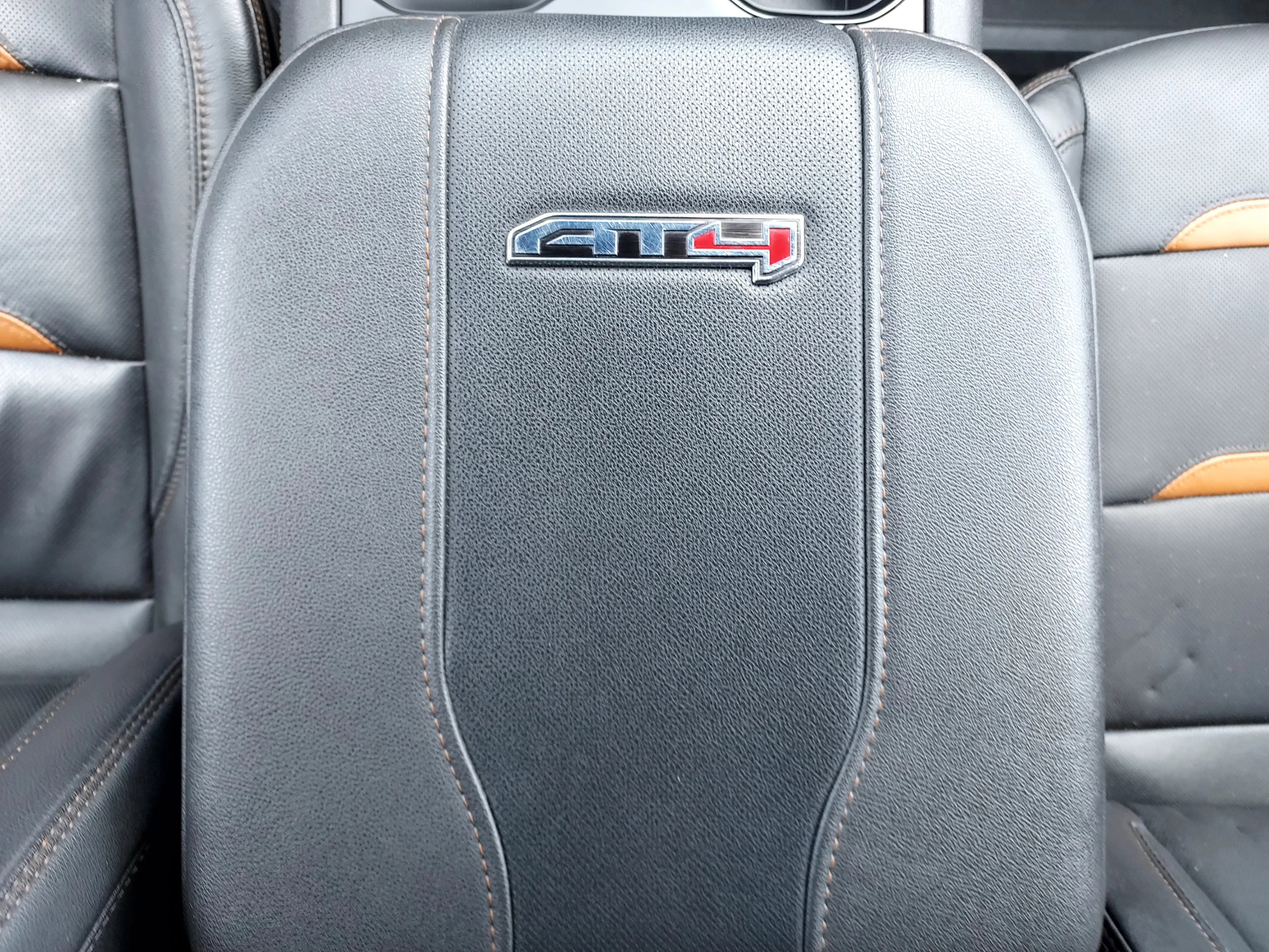 Used 2024 Summit White GMC AT4 image 19