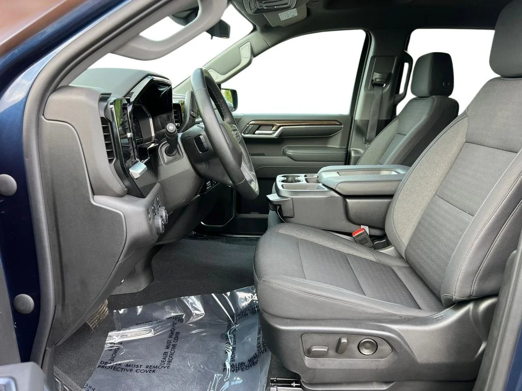 Used 2023 Blue Chevrolet RST image 6