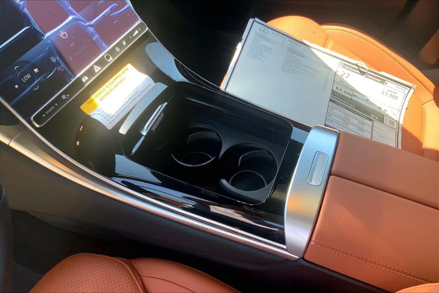 New 2026 Polar White Mercedes-Benz GLC 300 image 7