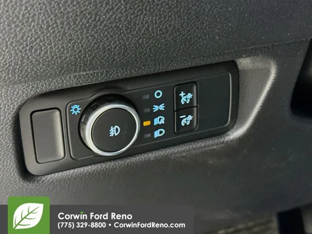 New 2026 Oxford White Ford XLT image 11