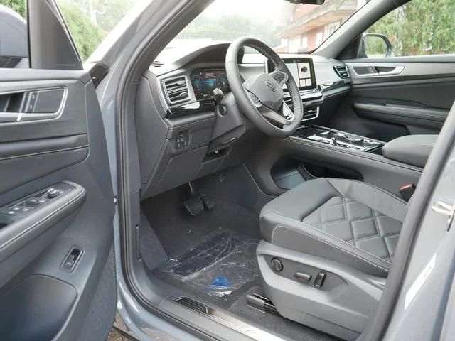 New 2026 Gray Volkswagen 2.0T SE w/Technology image 7
