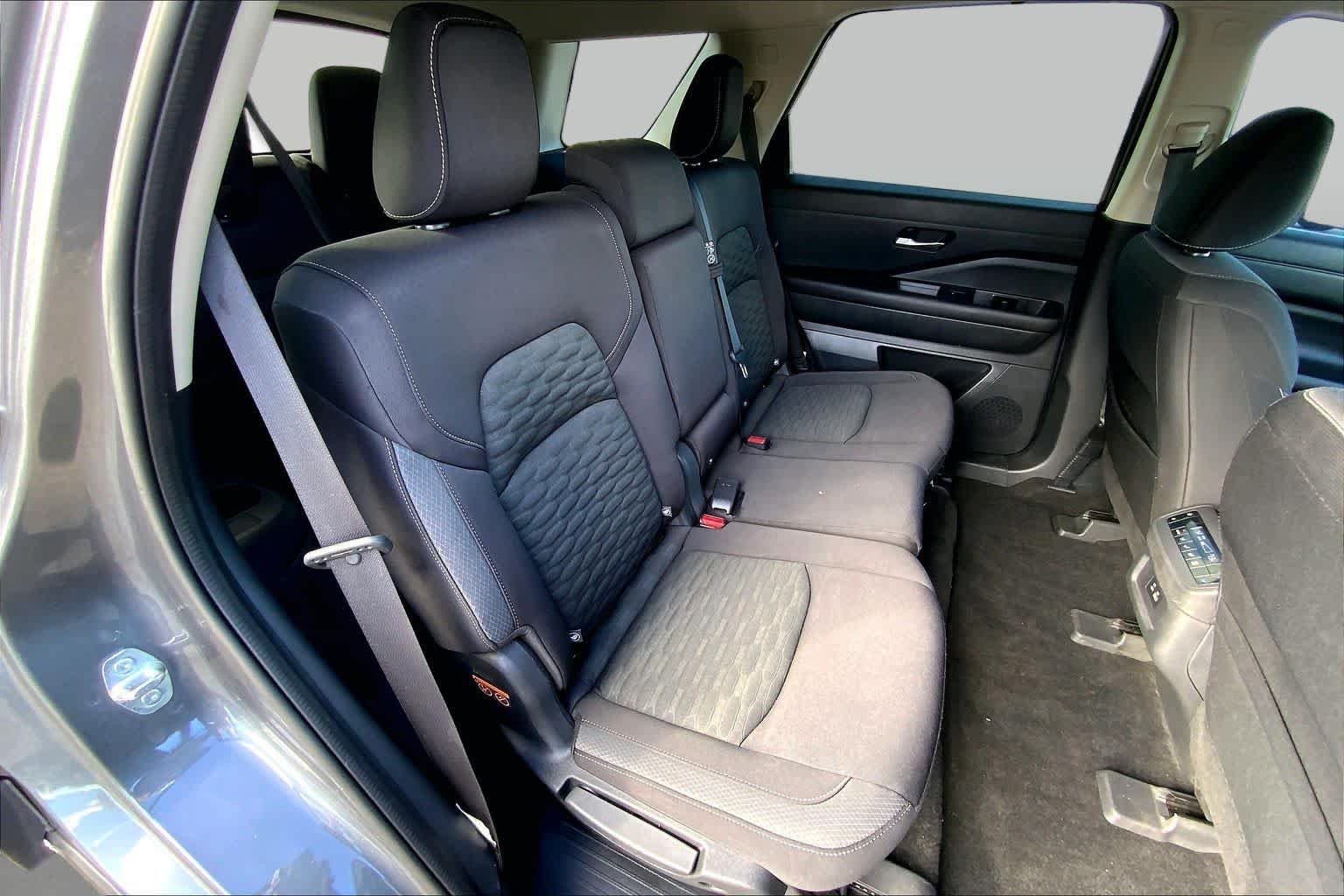 Used 2022 Gun Metallic Nissan S image 20