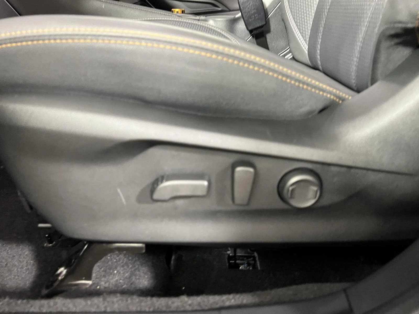 Used 2024 Geyser Blue Subaru Wilderness image 12
