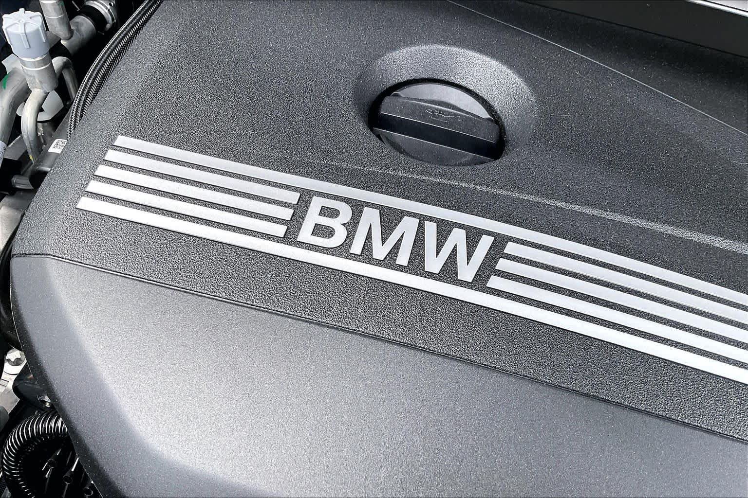 Used 2026 Storm Bay Metallic BMW xDrive28i image 17