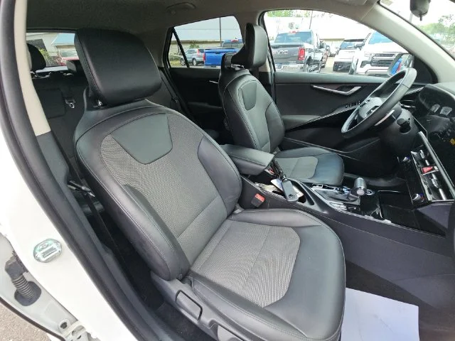 Used 2023 White Kia EX image 37