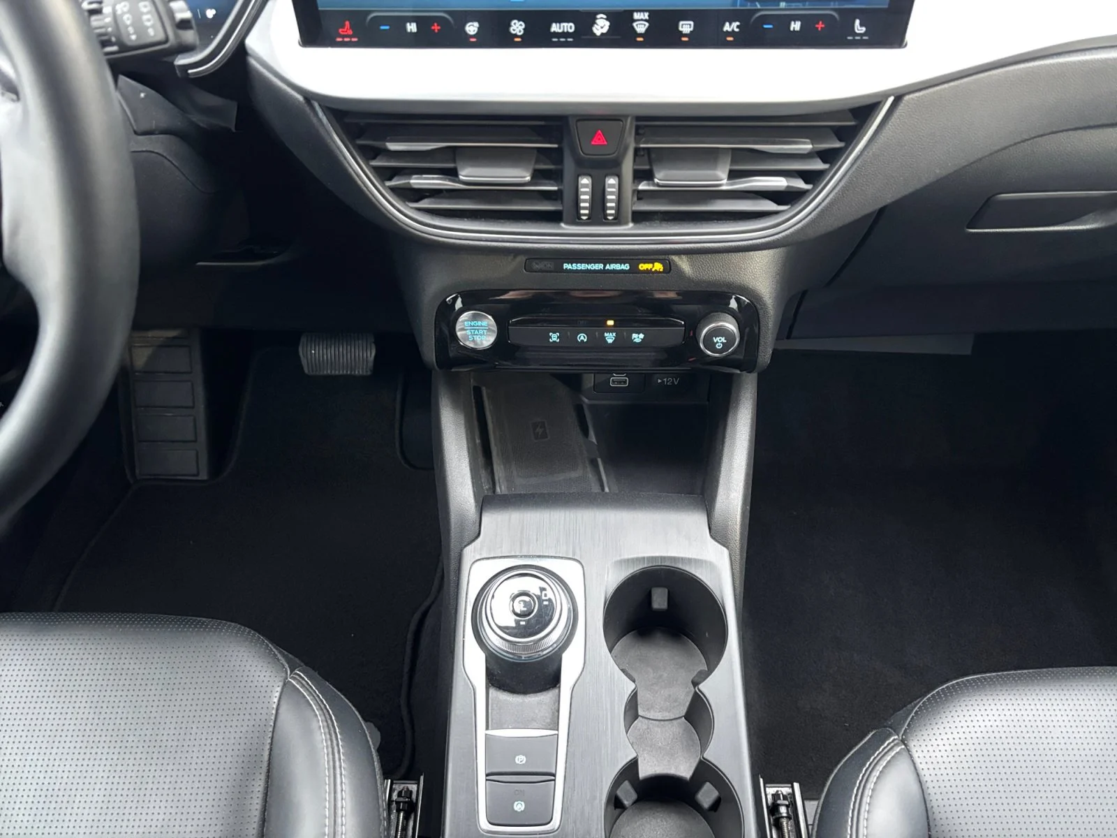 Used 2025 Black Ford Platinum image 15